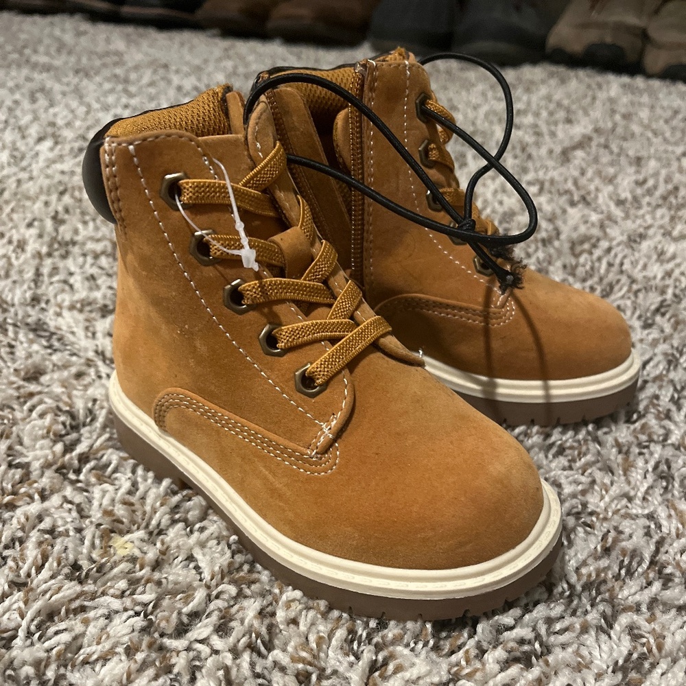 Toddler 7 brown boots